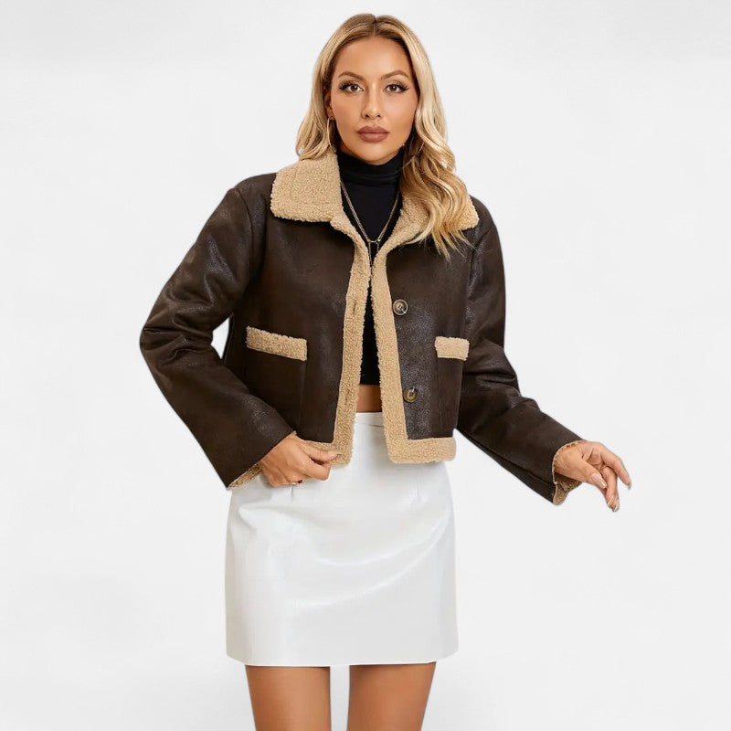 Élan Urbain™ | Veste courte en fausse fourrure pour femme