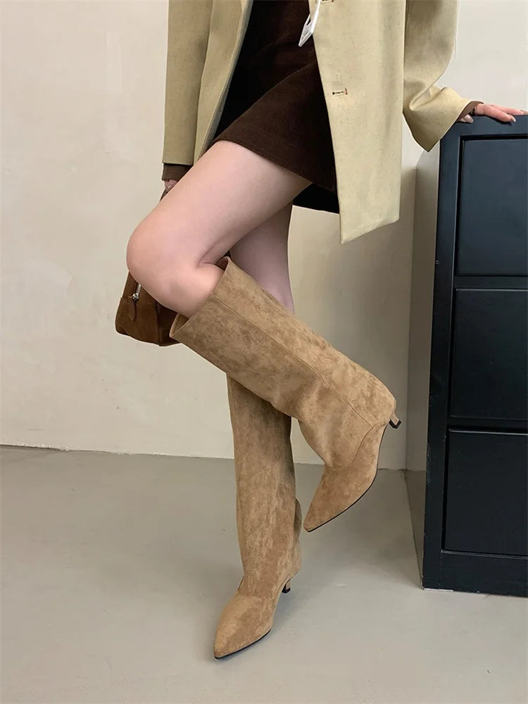 Élan Urbain™ | Bottes en daim élégantes