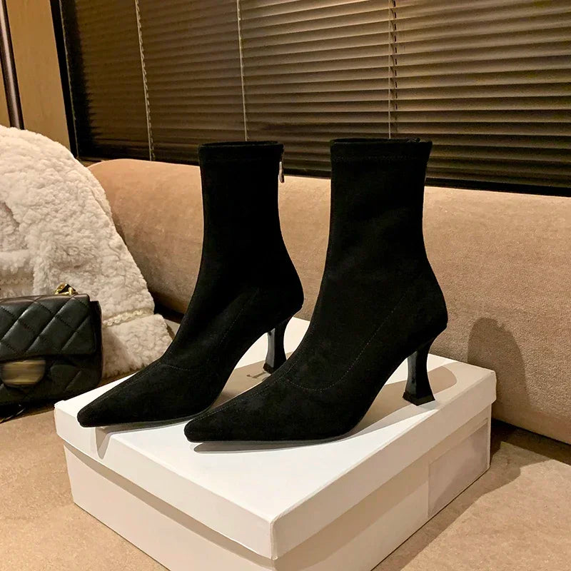 Élan Urbain™ | Bottes en daim élégantes