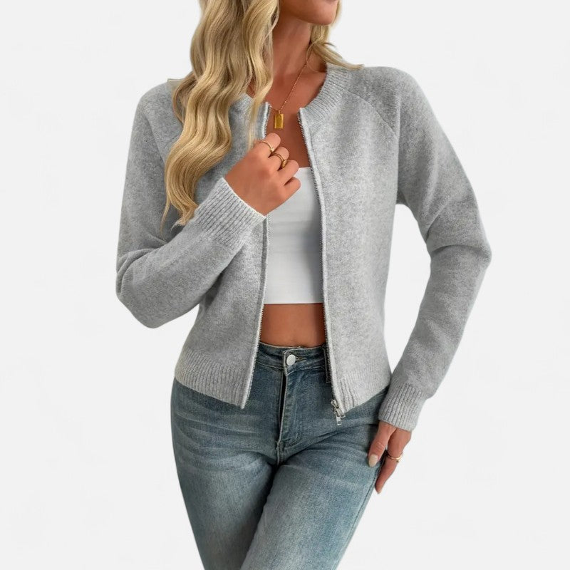 Élan Urbain™ | Cardigan élégant en fausse fourrure pour femme